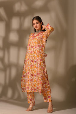 DIMPLE DESIGN STUDIO - Yellow Kantha Pant Set