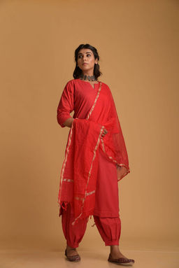 DIMPLE DESIGN STUDIO - Red Doria Set