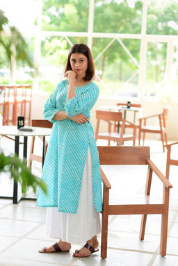 DIMPLE DESIGN STUDIO - Women Sky Blue Kurta