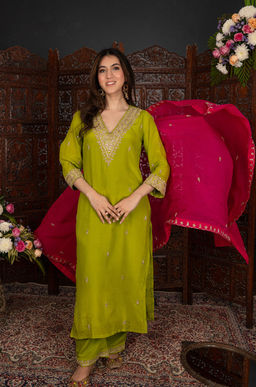 DIMPLE DESIGN STUDIO - Lime Crepe Zardozi Suit Set