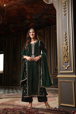 DIMPLE DESIGN STUDIO - Dark Green Velvet Marodi Set