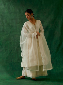 Vinusto - White Embroidered Anarkali With Palazzo And Dupatta (Set of 3)