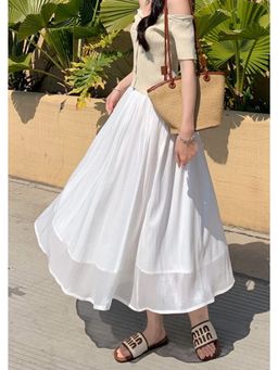 Outzidr - White Pleated Mesh Skirt