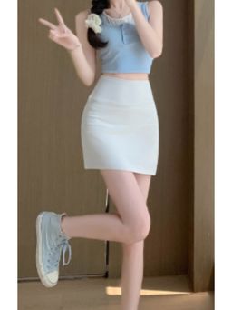 Outzidr - White Solid Fitted Skort