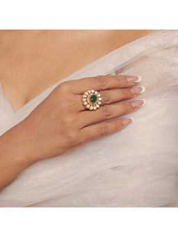 Srikala - Green and White Glow Focus Ring