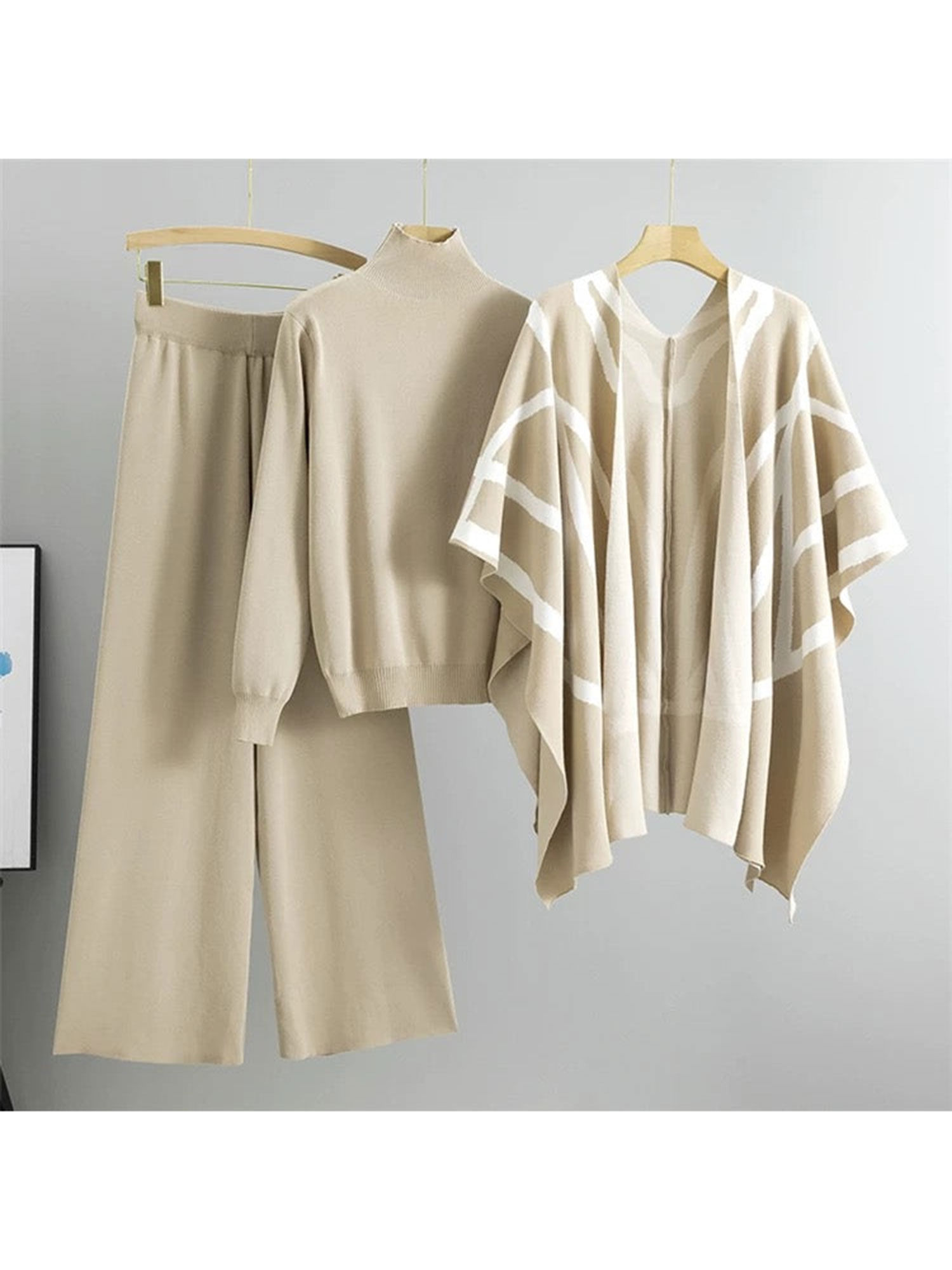 Dory Luxe Winter Co-Ord with Cape (Set of 3)-picture-15