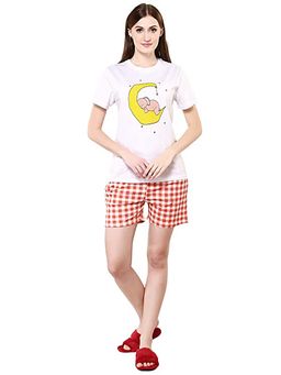 evolove - White Printed T-Shirt and Shorts