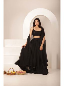 DEASHA INDIA - Samira Black Net Embroidered Blouse with Lehenga and Dupatta (Set of 3)