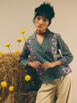 Prakriti Jaipur - Green Collar Neck Printed Shirt