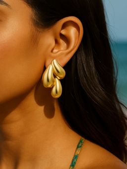 I Jewels - Gold Toned Statement Stud Earrings