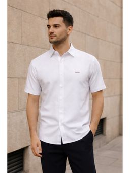 Parcel Yard - Men White Cotton Blend Solid Shirt