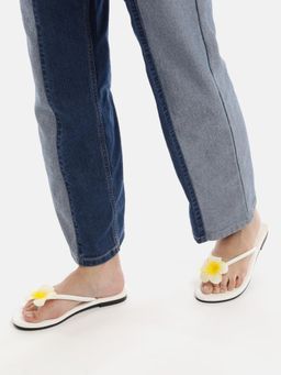 Zori World - Bali - Floral White Flats
