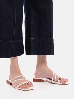 Zori World - Luna - White With Golden Toe Ring Flats