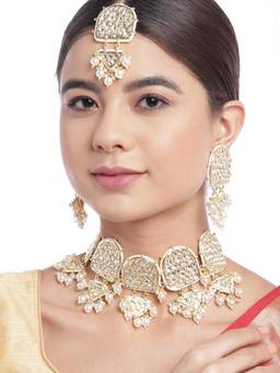 Carlton London - Gold-Plated Kundan Pearl Necklace with Earrings & Maangtika