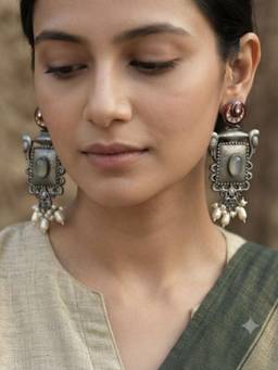 VENI - 92.5 Silver Plated Oxidized Earrings