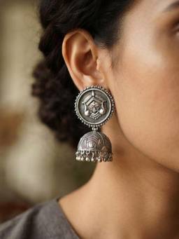 VENI - 92.5 Silver Plated Oxidized Earrings