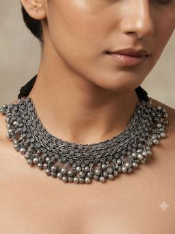 VENI - 92.5 Silver Plated Oxidized Necklace