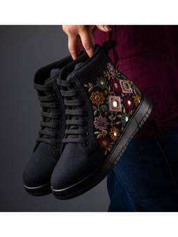 RETTROSE - Black Nomad Banjara High-Ankle Sneakers