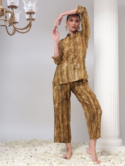 Bani Women - Abstract Printed Shirt Collar Co-Ord (Set of 2)