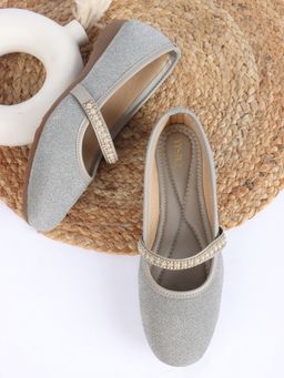 VYSTIQ - Women Grey Glitter Ballerinas