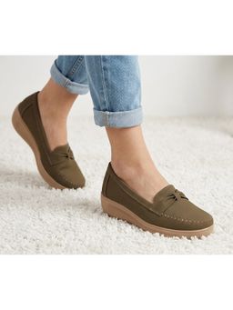 VYSTIQ - Beige Stylish Comfort Loafers for Women