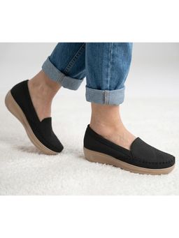 VYSTIQ - Black Stylish Comfort Loafers for Women