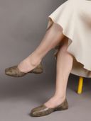 Beige color option