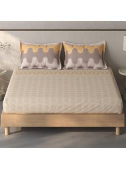 SPACES - Fiora Beige Geometric 100% Cotton King Fitted Sheet With Pillow Covers