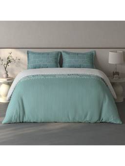 SPACES - Fiora Light Green Geometric 100% Cotton Bedding with Pillow Covers and Quilt