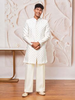 Vastramay - Men Cream Jacquard Silk Blend Sherwani With Cream Wide Leg Pant