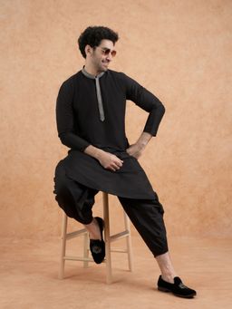 KISAH - Men Black Kurta Dhoti (Set of 2)