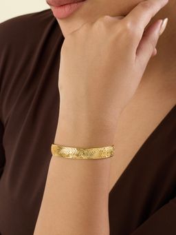Isharya - Charmstorm Gold Cuff