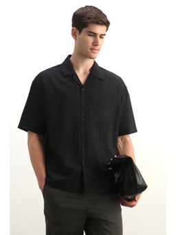Allen Solly - Men Black Relaxed Fit Solid Half Sleeves Casual Shirt