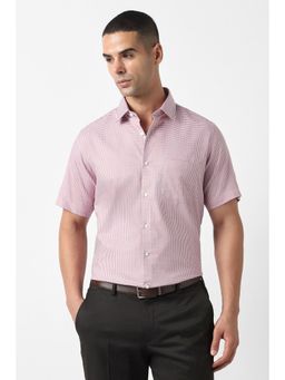 Van Heusen - Men Pink Custom Fit Check Half Sleeves Formal Shirt
