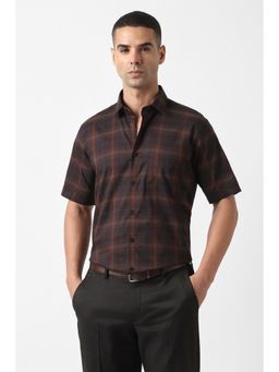 Van Heusen - Men Brown Custom Fit Check Half Sleeves Formal Shirt