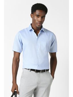 Van Heusen - Men Light Blue Custom Fit Textured Half Sleeves Formal Shirt