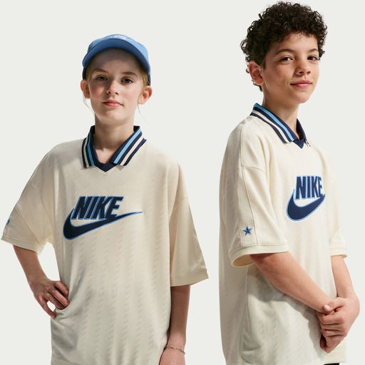 Nike Sportswear - Older Kids' Short-Sleeve Jersey