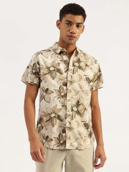 United Colors of Benetton - Men Beige Floral Casual Shirt
