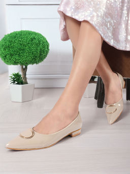 Iconics - Women Elegant and Chic Beige Pointed Toe Pumps