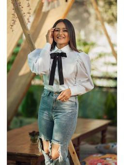 Label Swish - Classic Black Bow Shirt