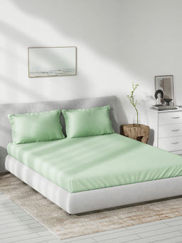 Ddecor Live Beautiful - Cotton Solid Green 180Tc Fitted Bedsheet with 2 Pillow Covers (King)