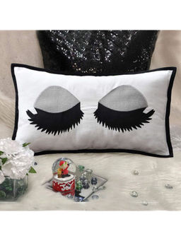 I wish - Cute Eye Lash Design Decorative Cotton Cushion Cover