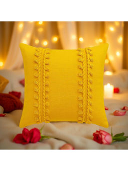 THROW PILLOW - Golden Tassel Charm Cushion Cover