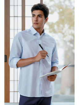 Louis Philippe - Men Light Blue Relaxed Solid Full Sleeves Formal Shirt