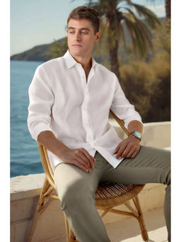 Louis Philippe - Men White Regular Fit Solid Full Sleeves Casual Shirt