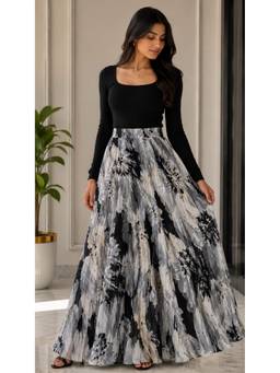 BONICA CLOTHING - Women Black Floral Flared Skirt