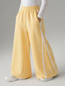 Yellow color option, Currently selected