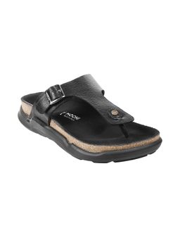 Mochi - Mens Black Flat ChappalsMochi Textured Black Sandals