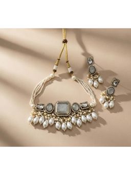 BEAUTY SPOT JEWELLERY - Grey Polki Pearl Heritage Necklace with Earrings