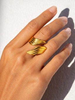 Niska - Golden Wave Demi-Fine Ring